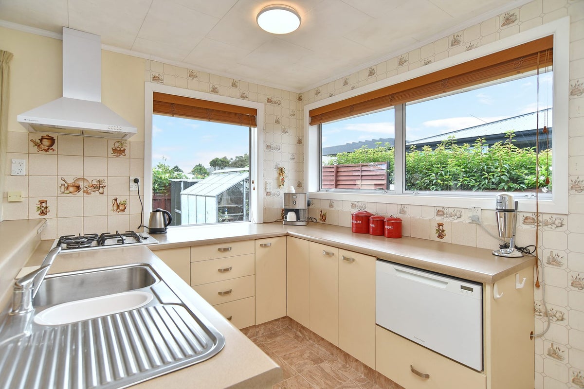 18 Fairford Street, Bishopdale, Christchurch - Carousel 2