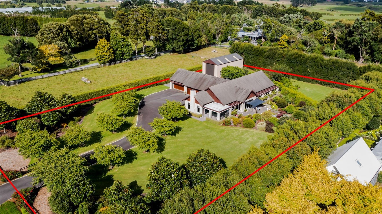 69 Airport Drive, New Plymouth Airport, New Plymouth - Carousel 2