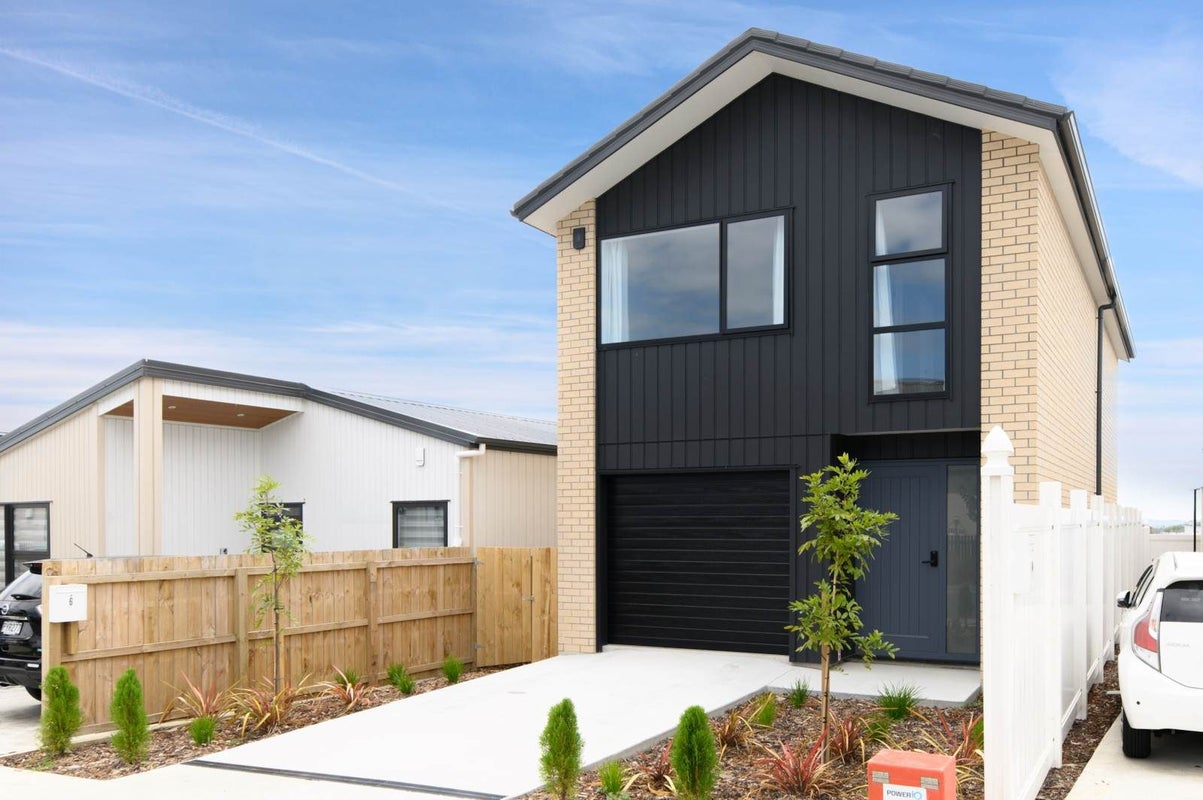 6 Biokovo Street, Massey, Auckland - Carousel 16