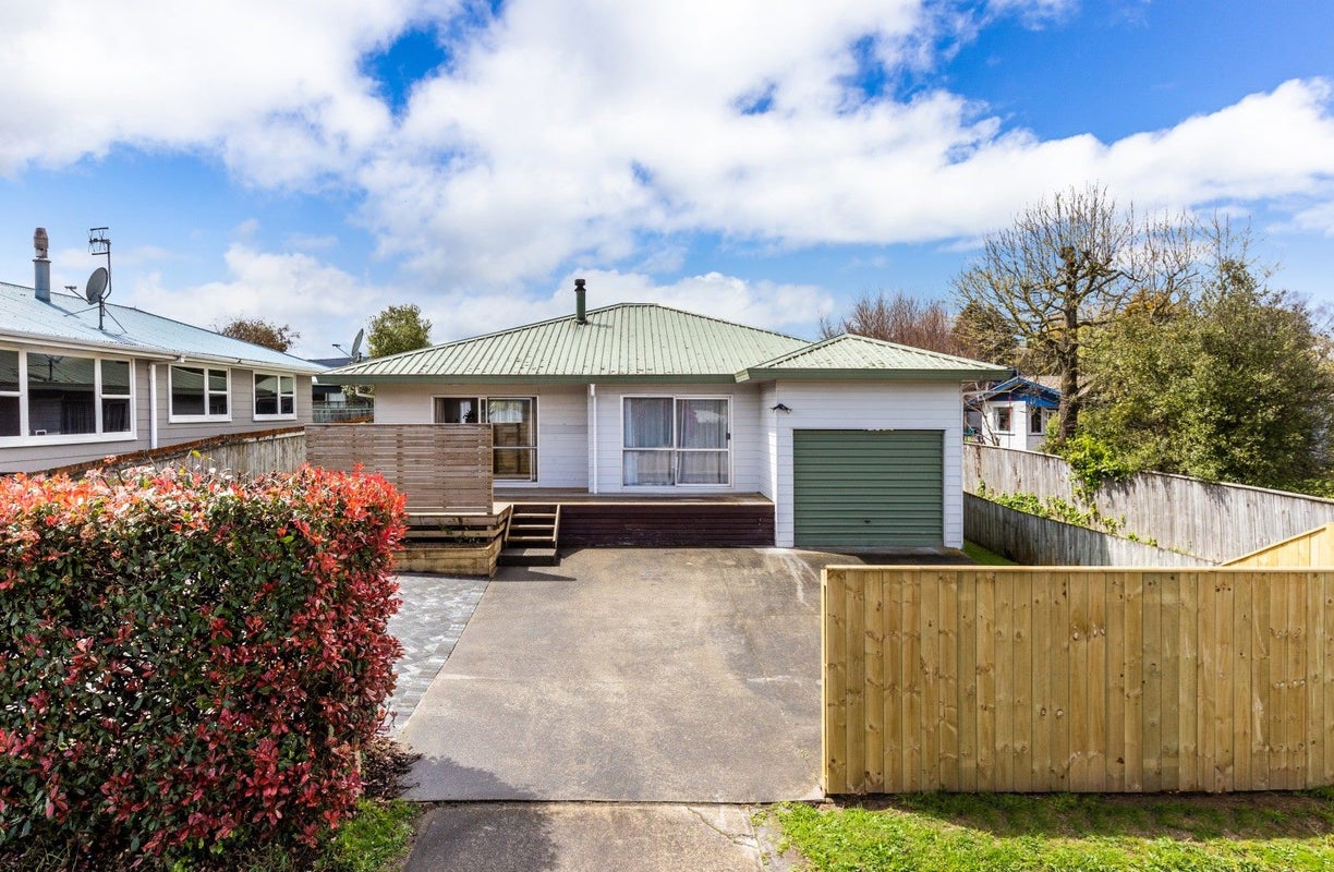 2/43 Rotokawa Street, Taupo, Taupo - Carousel 1