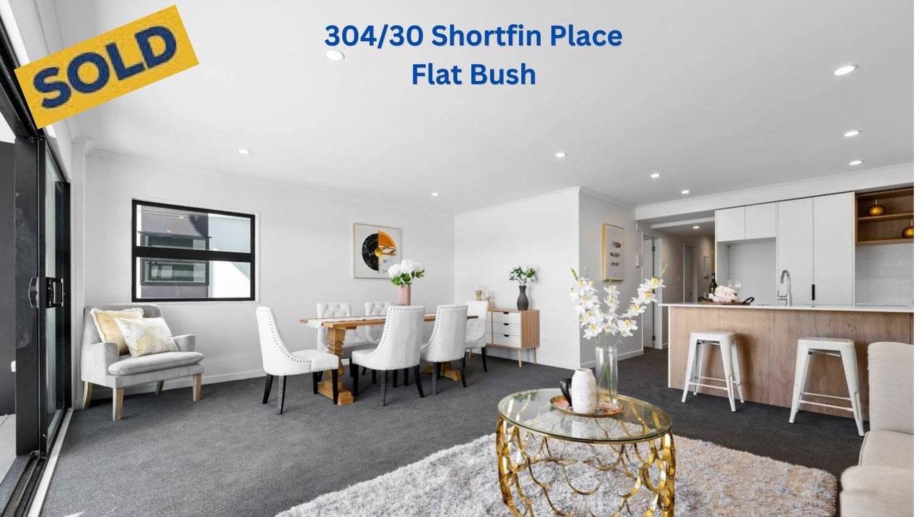 304/30 Shortfin Place, Flat Bush, Auckland - Carousel 1