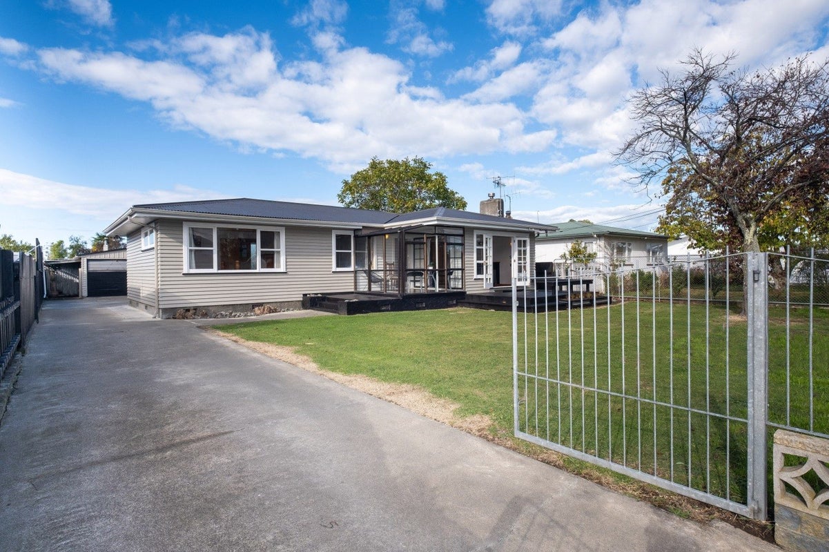 48 Coverdale Street, Onekawa, Napier - Carousel 14