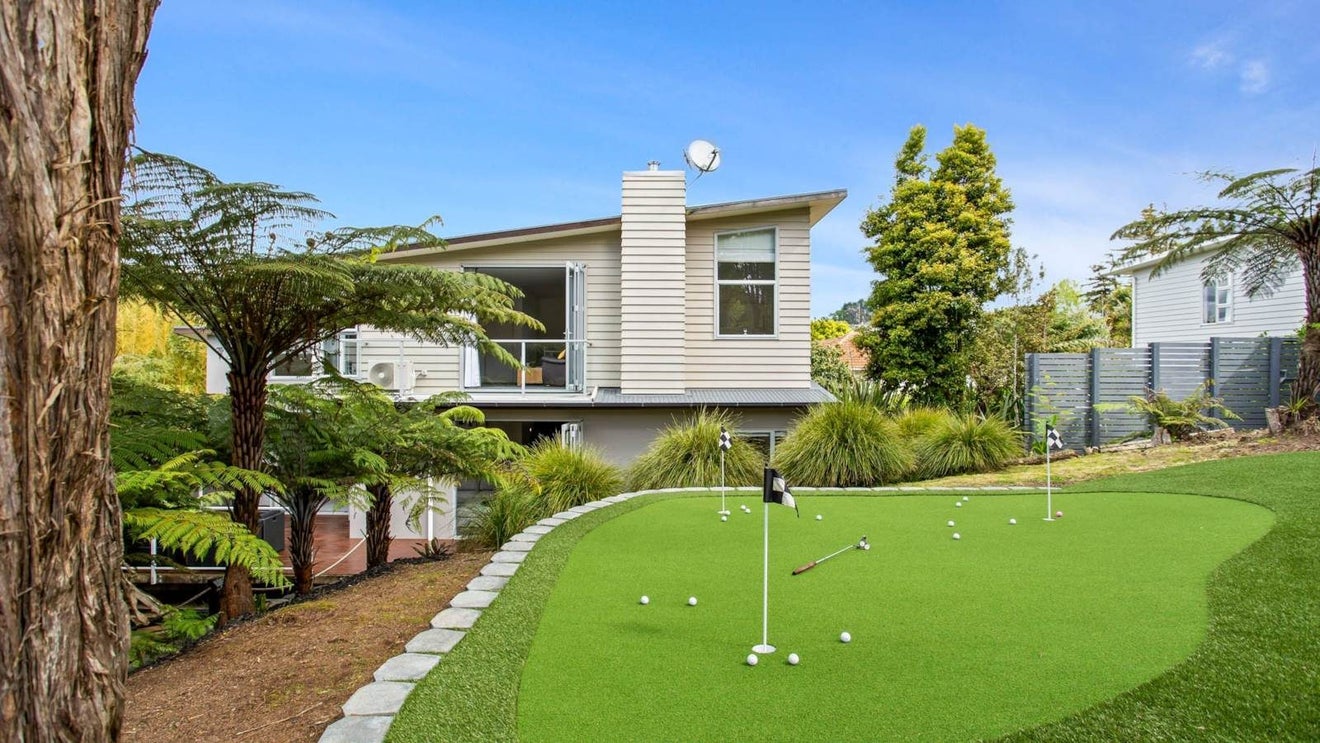 6 Church Street, Swanson, Auckland - Carousel 1