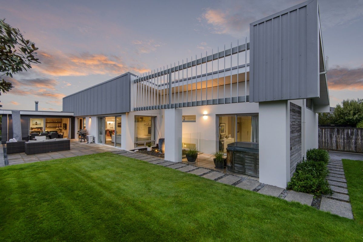 15 Teagarden Close, Mairehau, Christchurch - Carousel 23