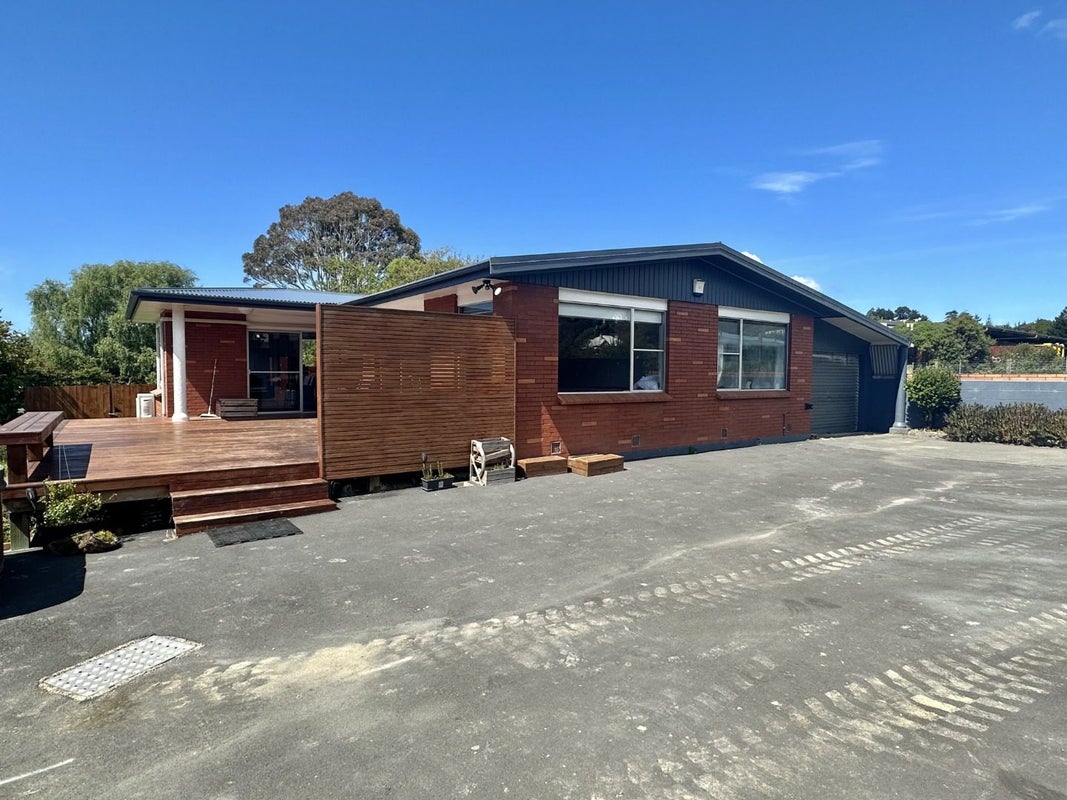 26A Freyberg Avenue, Sawyers Bay, Port Chalmers - Carousel 1