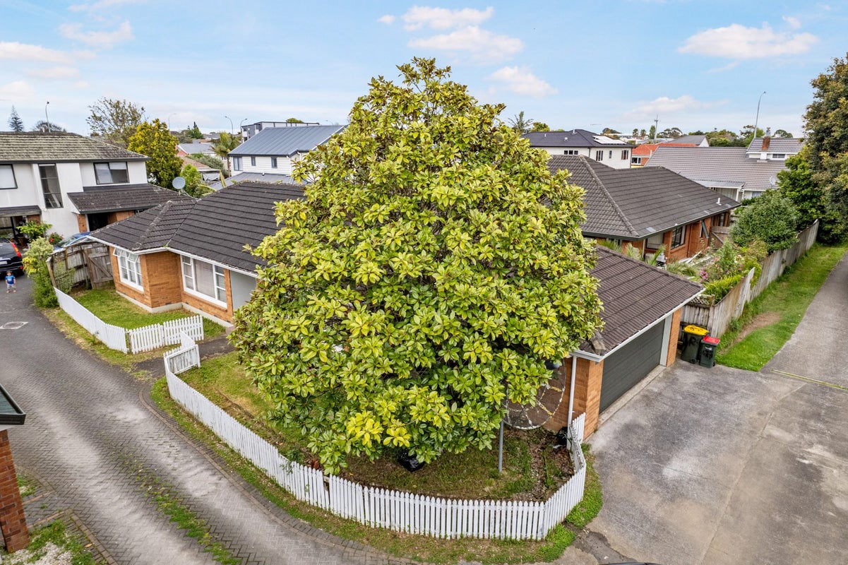 1/127 Coronation Road, Papatoetoe, Auckland - Carousel 2