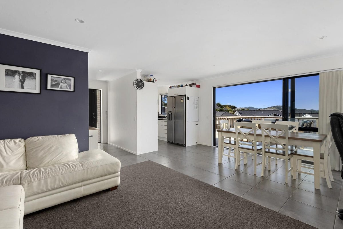 76 Pebble Beach Boulevard, Kamo, Whangarei - Carousel 2