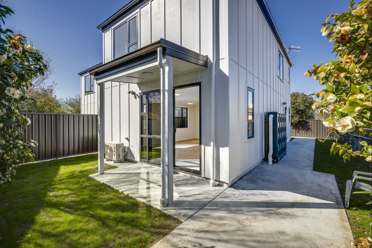 1204A Norfolk Crescent, Mayfair, Hastings - Carousel 12