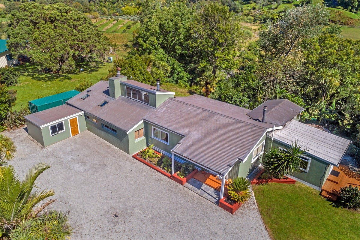 210 Darwin Road, Outer Kaiti, Gisborne - Carousel 33