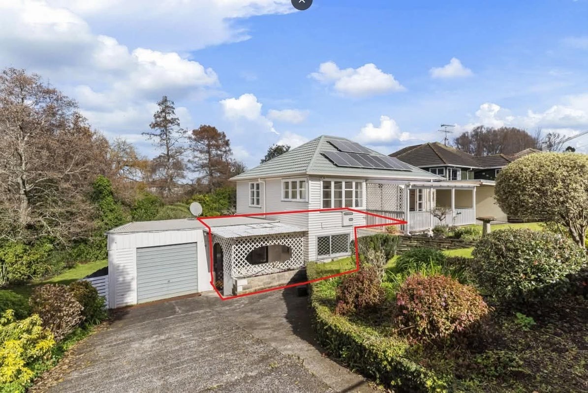 22 Larsen Road, Panmure, Auckland - Carousel 1