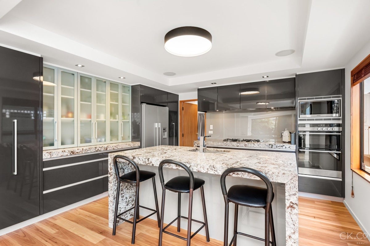 2/88 Hautana Street, Woburn, Lower Hutt - Carousel 2