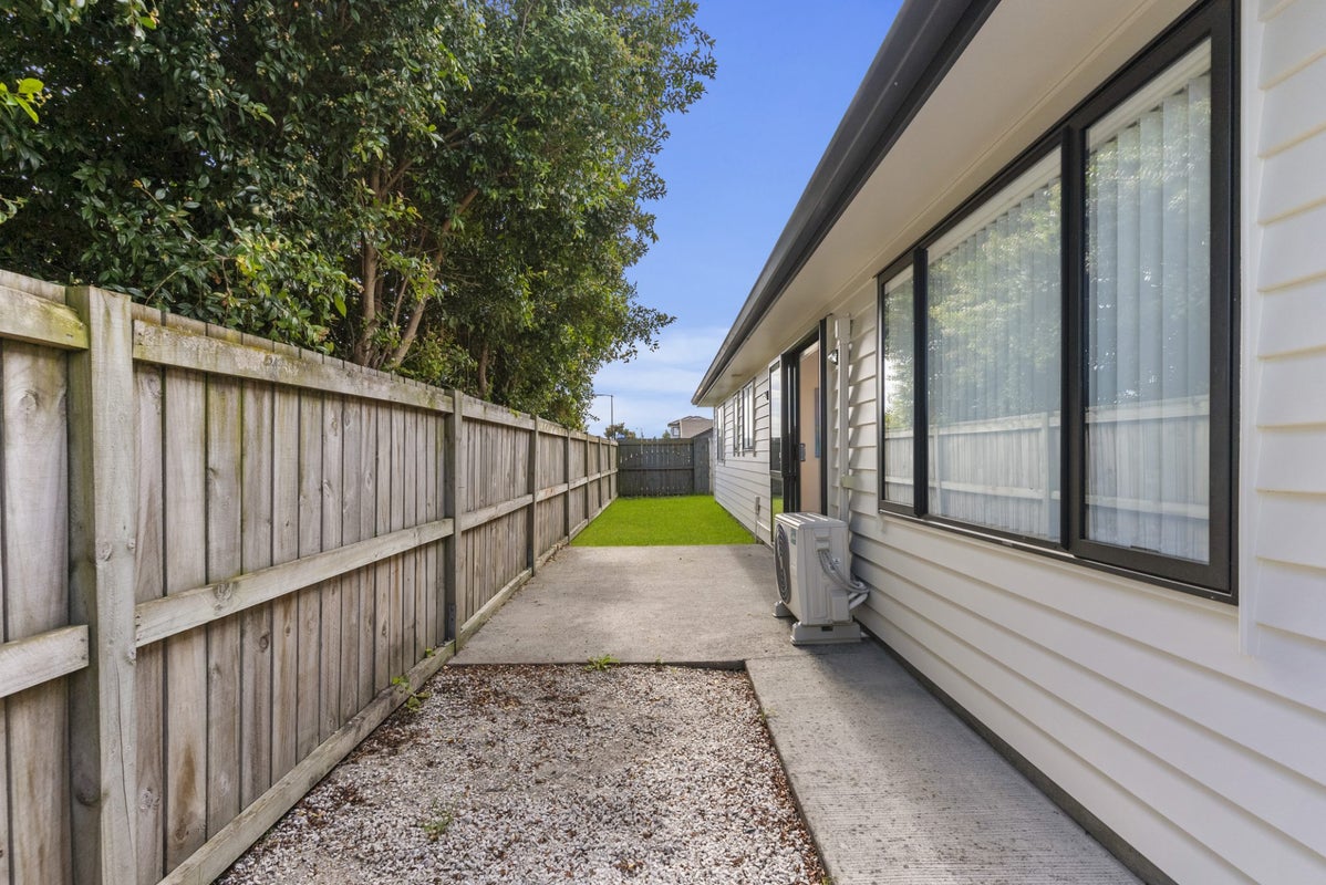 12 Peerless Avenue, Takanini, Auckland - Carousel 22