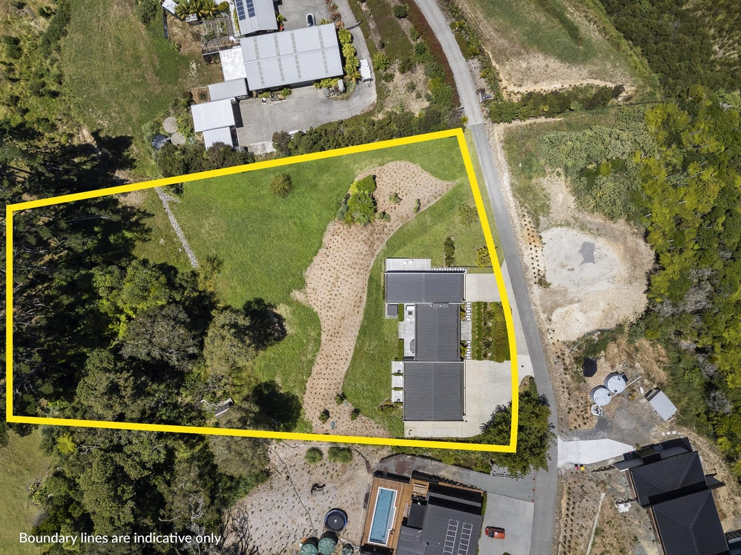 201 Point View Drive, East Tamaki Heights, Auckland - Carousel 2