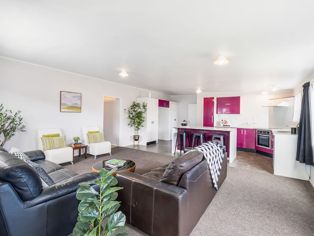 27 Kitchener Street, Whanganui East, Whanganui - Carousel 2
