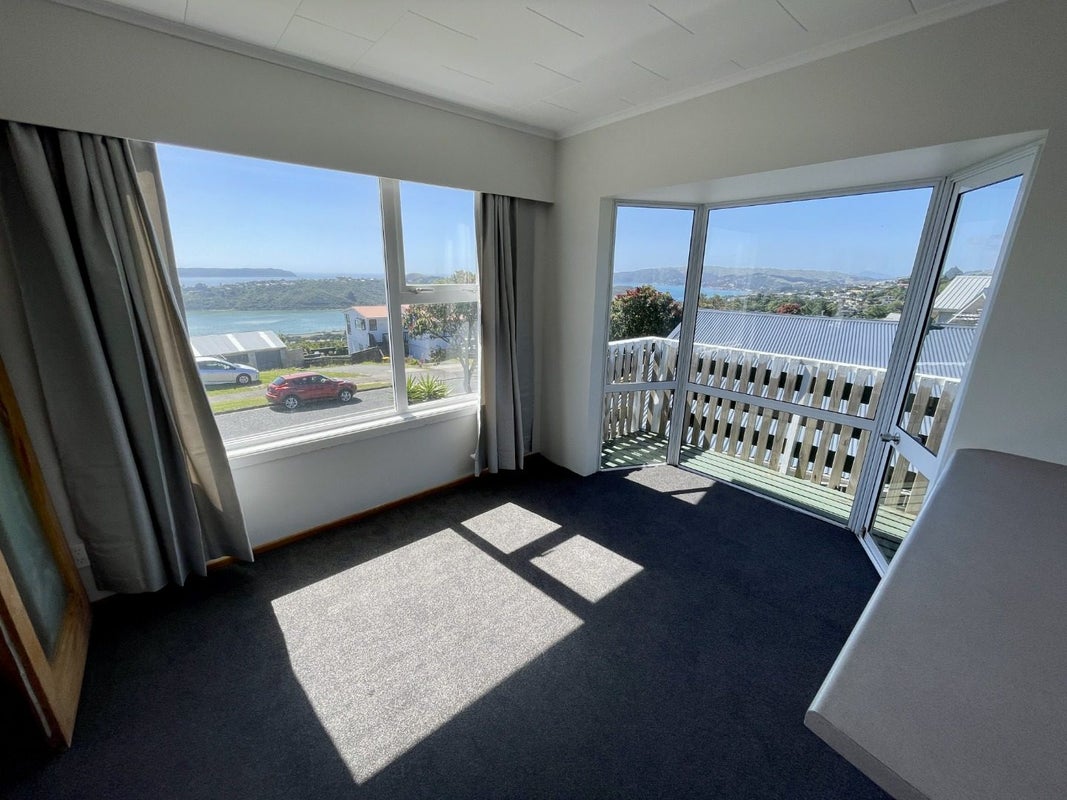 137 Conclusion Street, Ascot Park, Porirua - Carousel 2