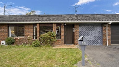 108 Oxford Street, Tawa, Wellington - Carousel 1