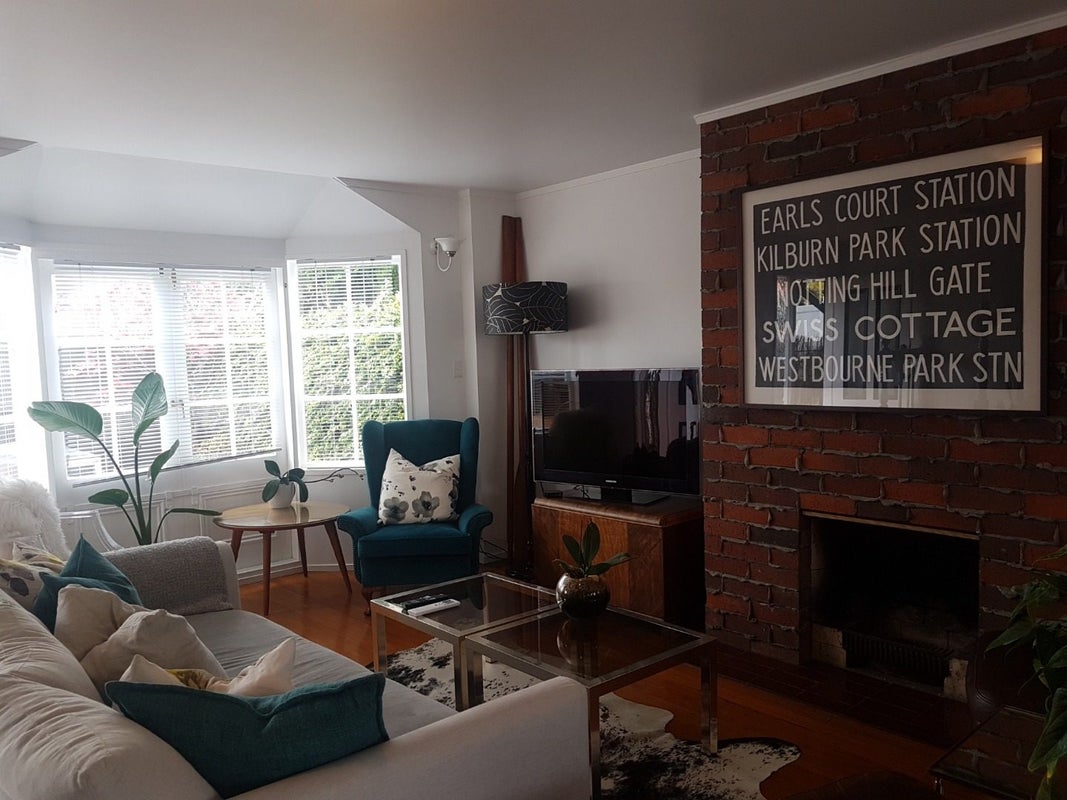 2/23 Huia Road, Point Chevalier, Auckland - Carousel 14