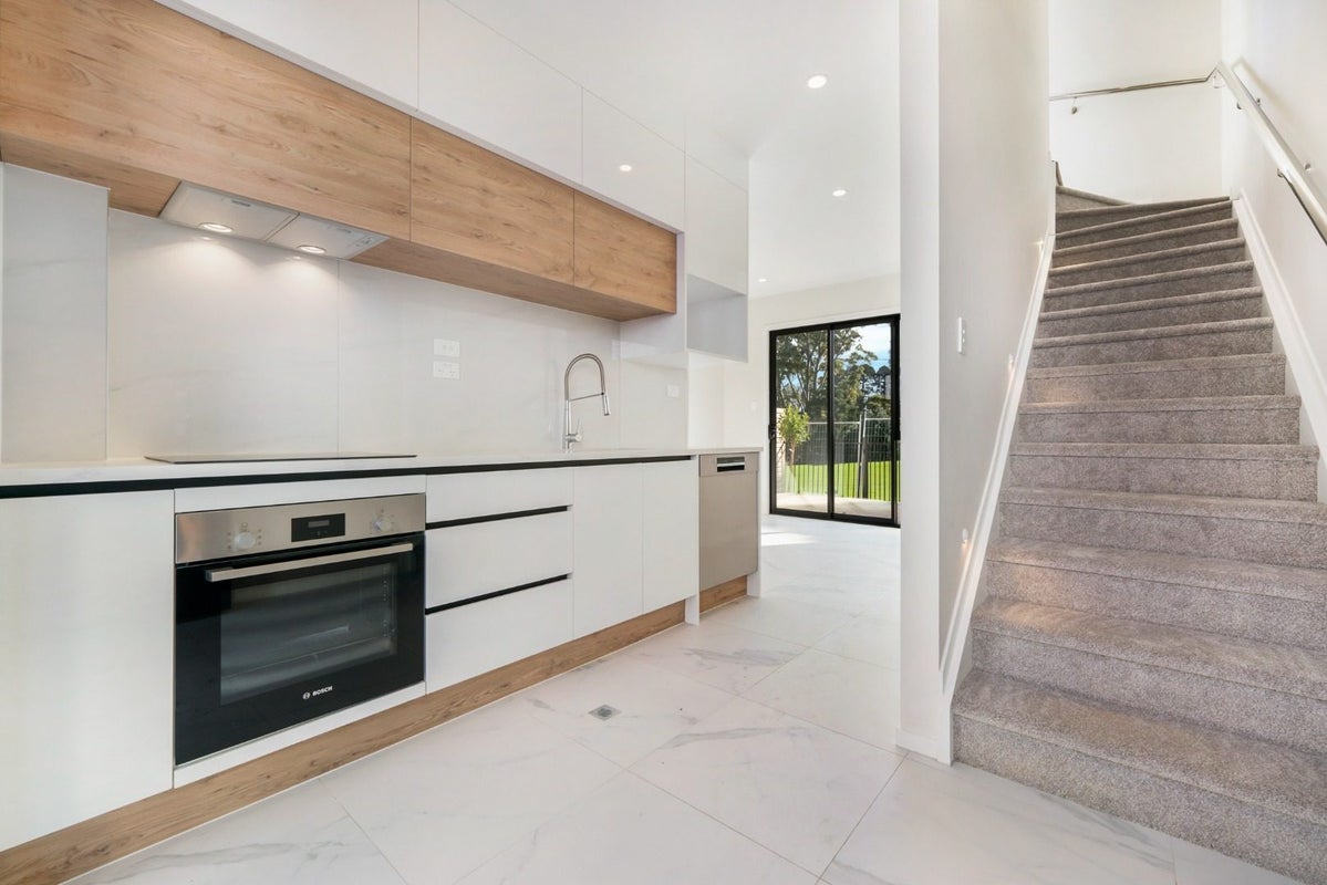 9/20 Bentley Road, Otara, Auckland - Carousel 1