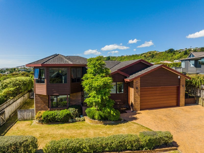 12 Dornoch Place, Papakowhai, Porirua - Carousel 2