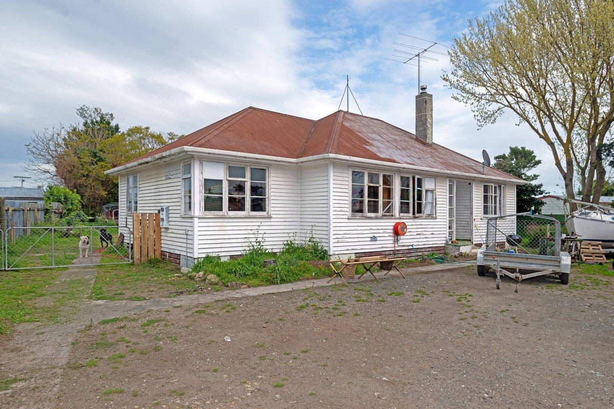 17 Miro Street, Elgin, Gisborne - Carousel 1