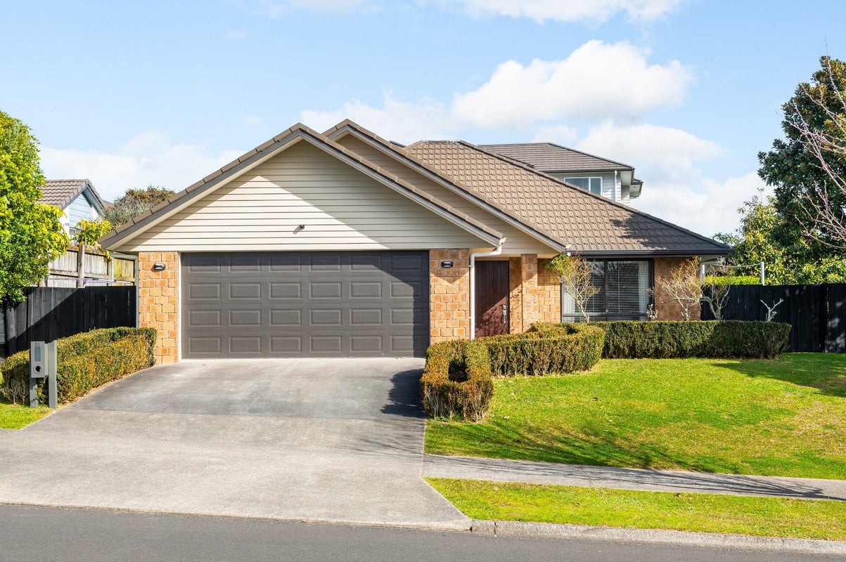 51 Magellan Rise, Flagstaff, Hamilton - Carousel 1