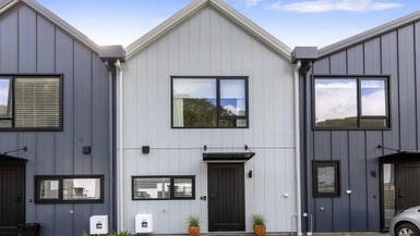 8 Harry Eruera Street, Wallaceville, Upper Hutt - Carousel 1