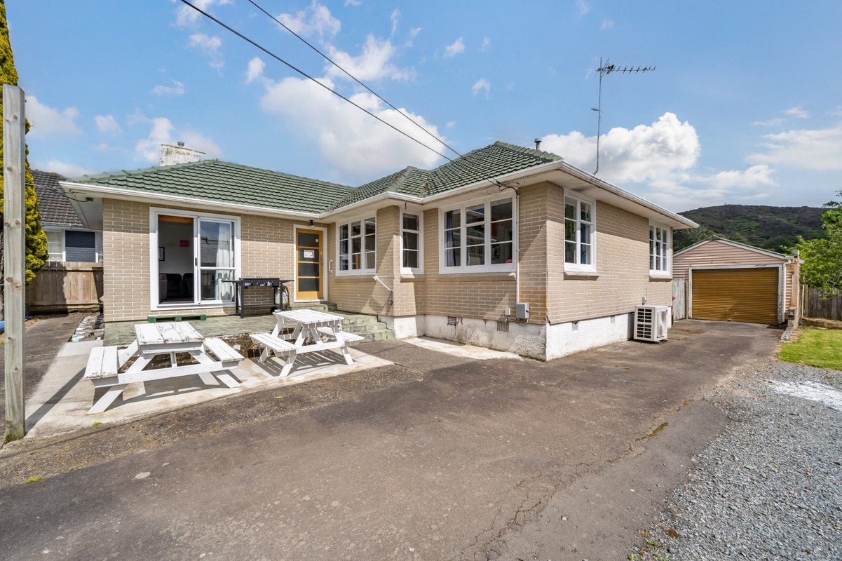 36 Horoeka Street, Stokes Valley, Lower Hutt - Carousel 1