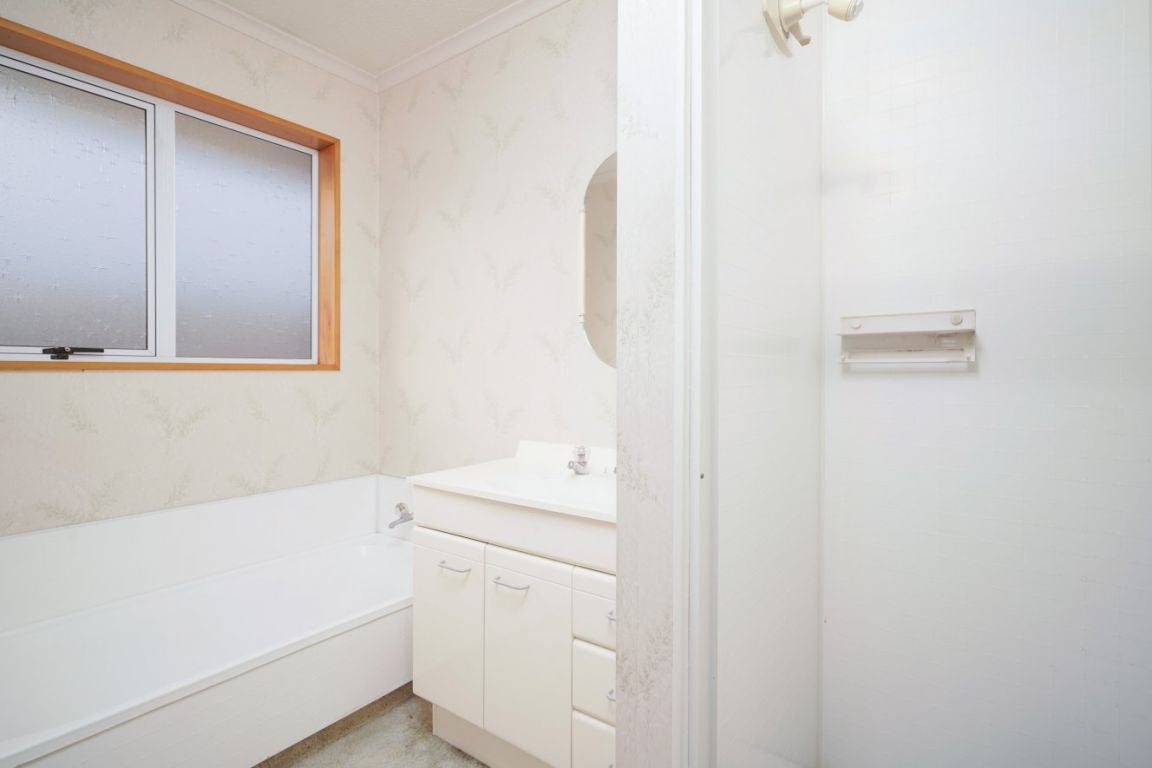 2/19 Colchester Place, Templeton, Christchurch - Carousel 12