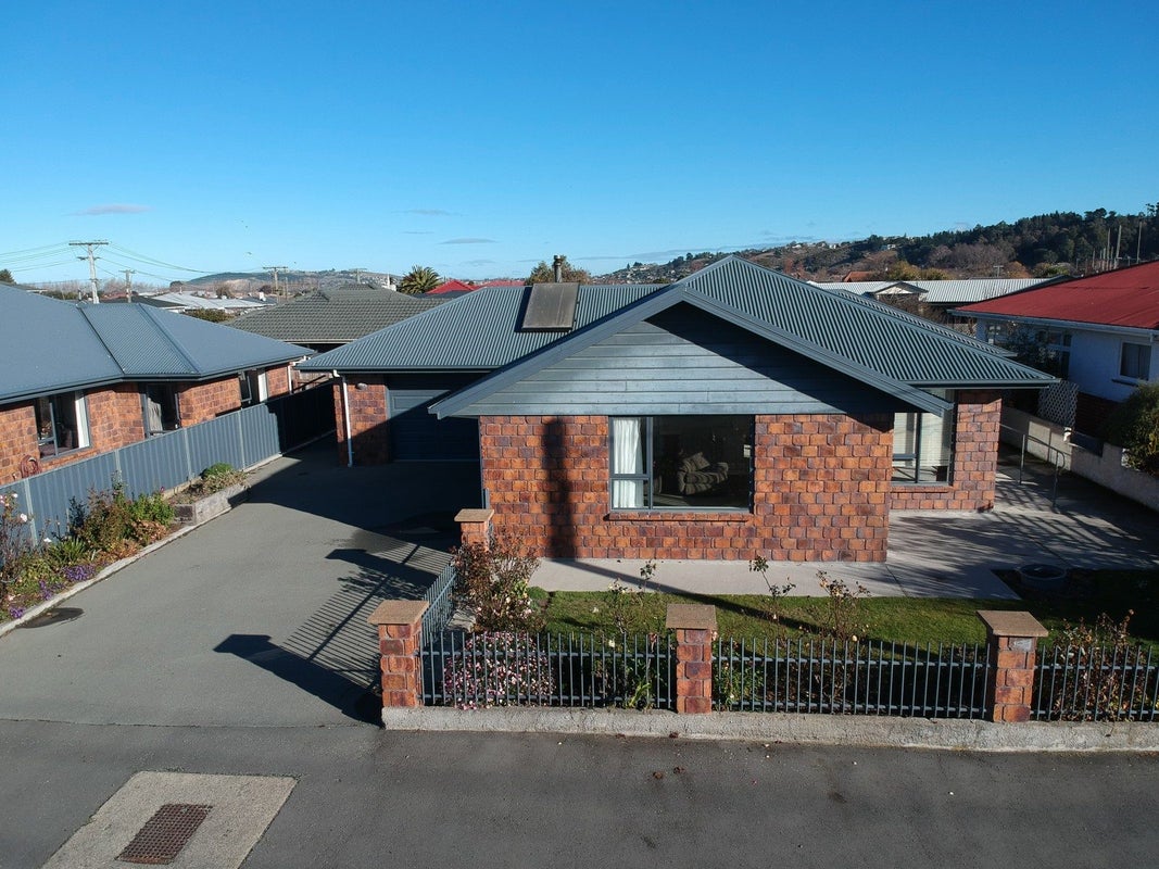 61 Redcastle Road, Oamaru North, Oamaru - Carousel 1