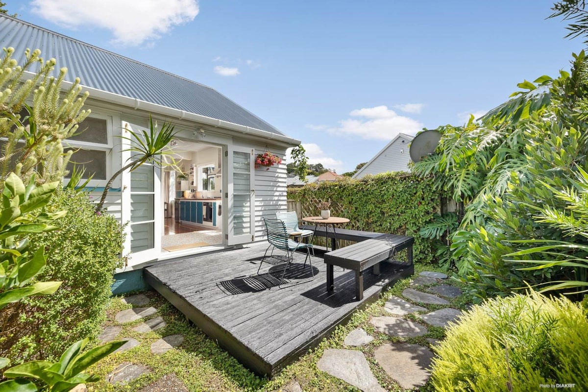 7A Tyburnia Avenue, Mount Albert, Auckland - Carousel 2
