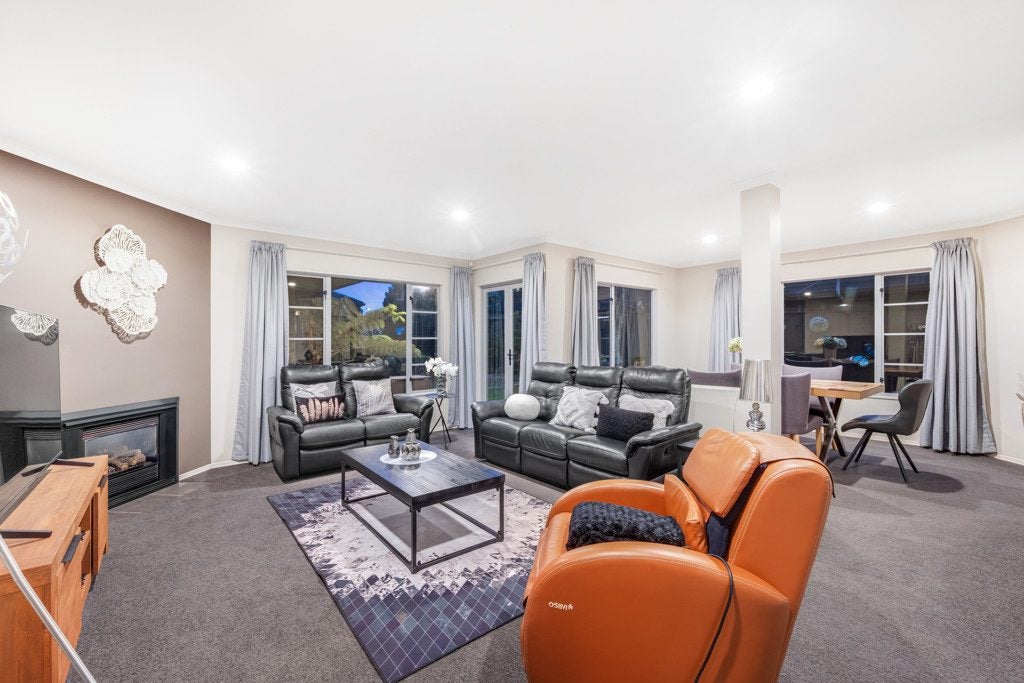 8 Deerfield Place, Flat Bush, Manukau City, Auckland - Carousel 2