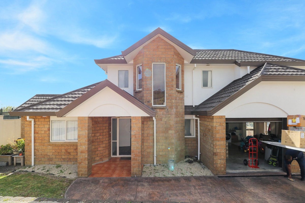 107 Ashton Fitchett Drive, Brooklyn, Wellington - Carousel 1