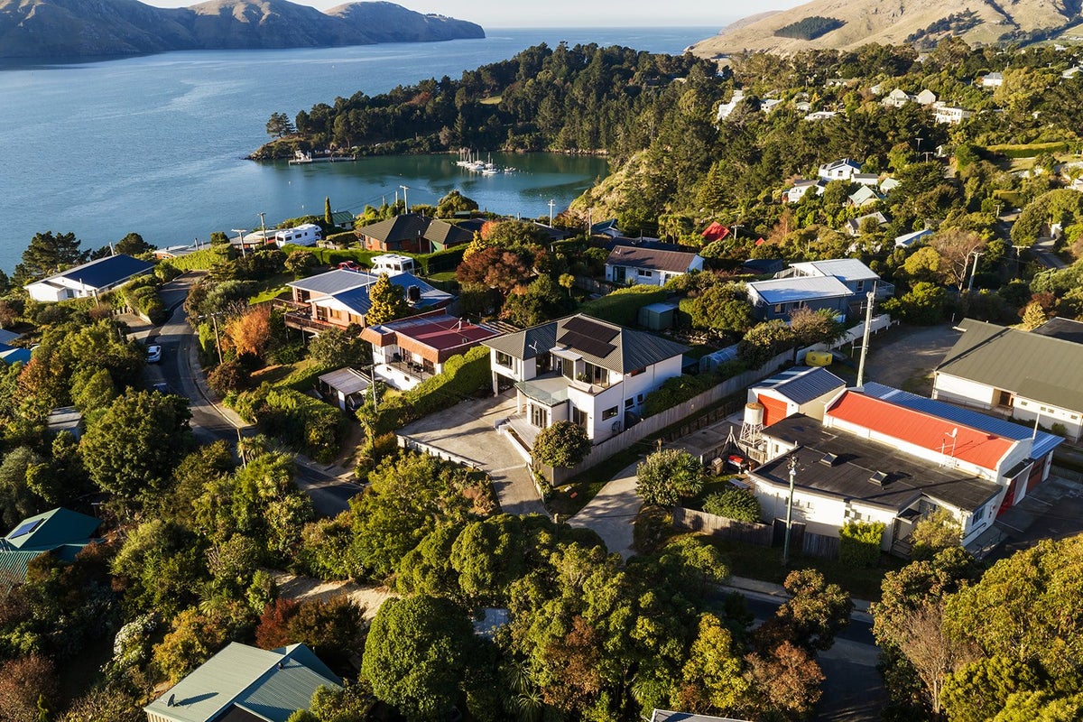30 Te Ara Crescent, Diamond Harbour, Lyttelton - Carousel 1