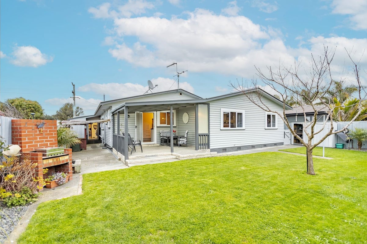 56 Meeanee RD, MEEANEE, NAPIER - Carousel 2