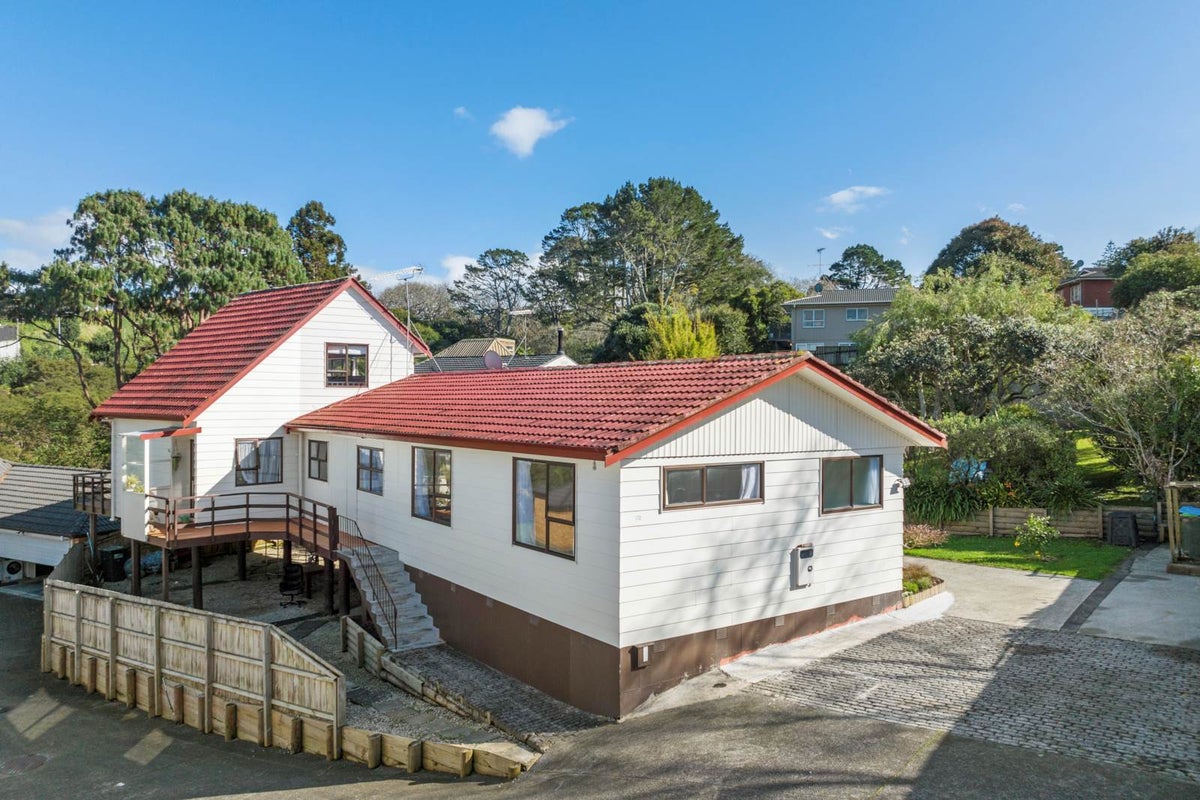 22 Bel Air DR, Hillsborough, Auckland - Carousel 1