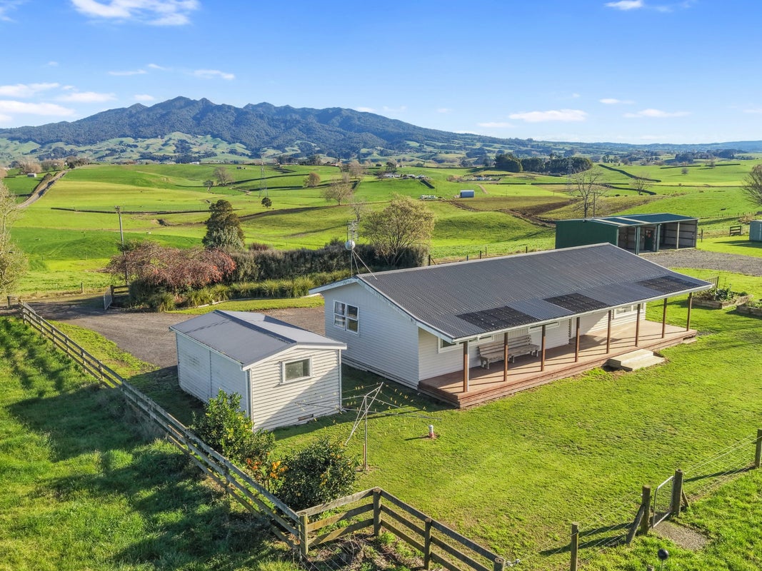 320 Bell Road, Pirongia, Te Awamutu - Carousel 1