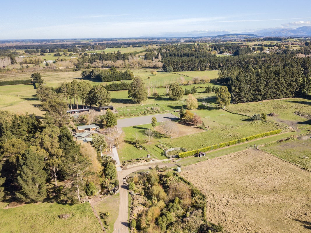 0 Pardoa Boulevard, Chartwell, Hamilton - Carousel 35