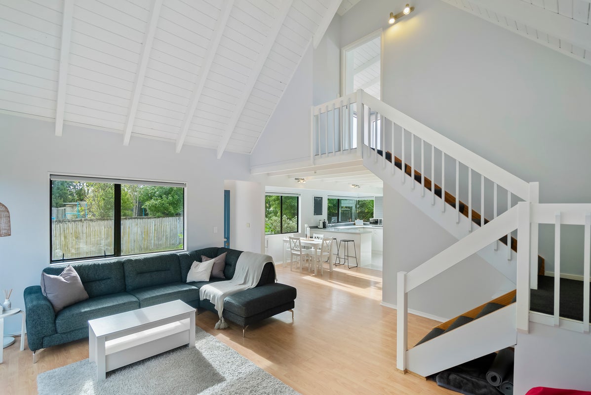 24 Rheingold Place, Huapai, Kumeu - Carousel 1