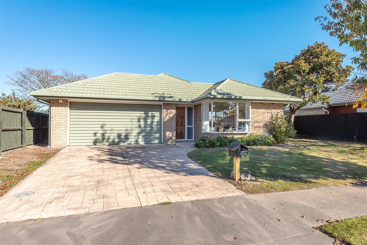 45 Showgate Avenue, Sockburn, Christchurch - Carousel 1