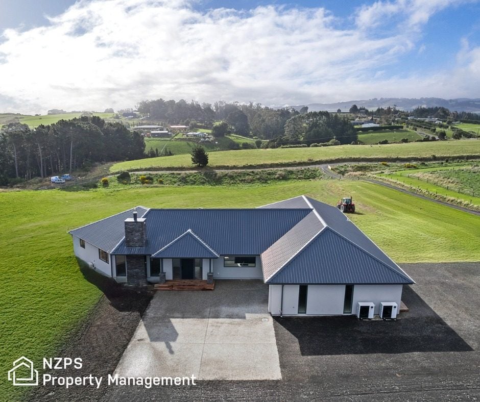 16 Tunnel Beach Road, Blackhead, Dunedin - Carousel 1