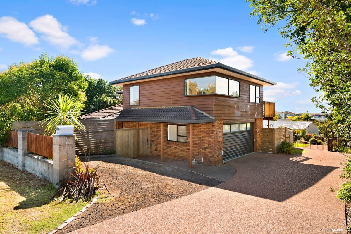 1/17 County Road, Torbay, Auckland - Carousel 1