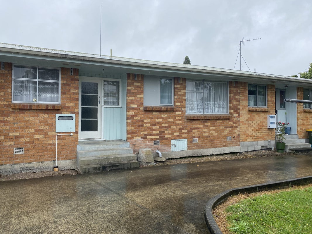 12B Kowhai Street, Hamilton Lake, Hamilton - Carousel 2