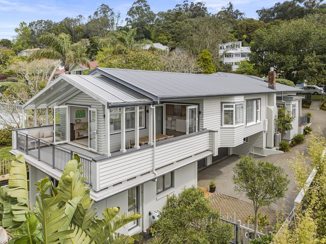 10 Sadgrove Terrace, Mount Albert, Auckland - Carousel 1