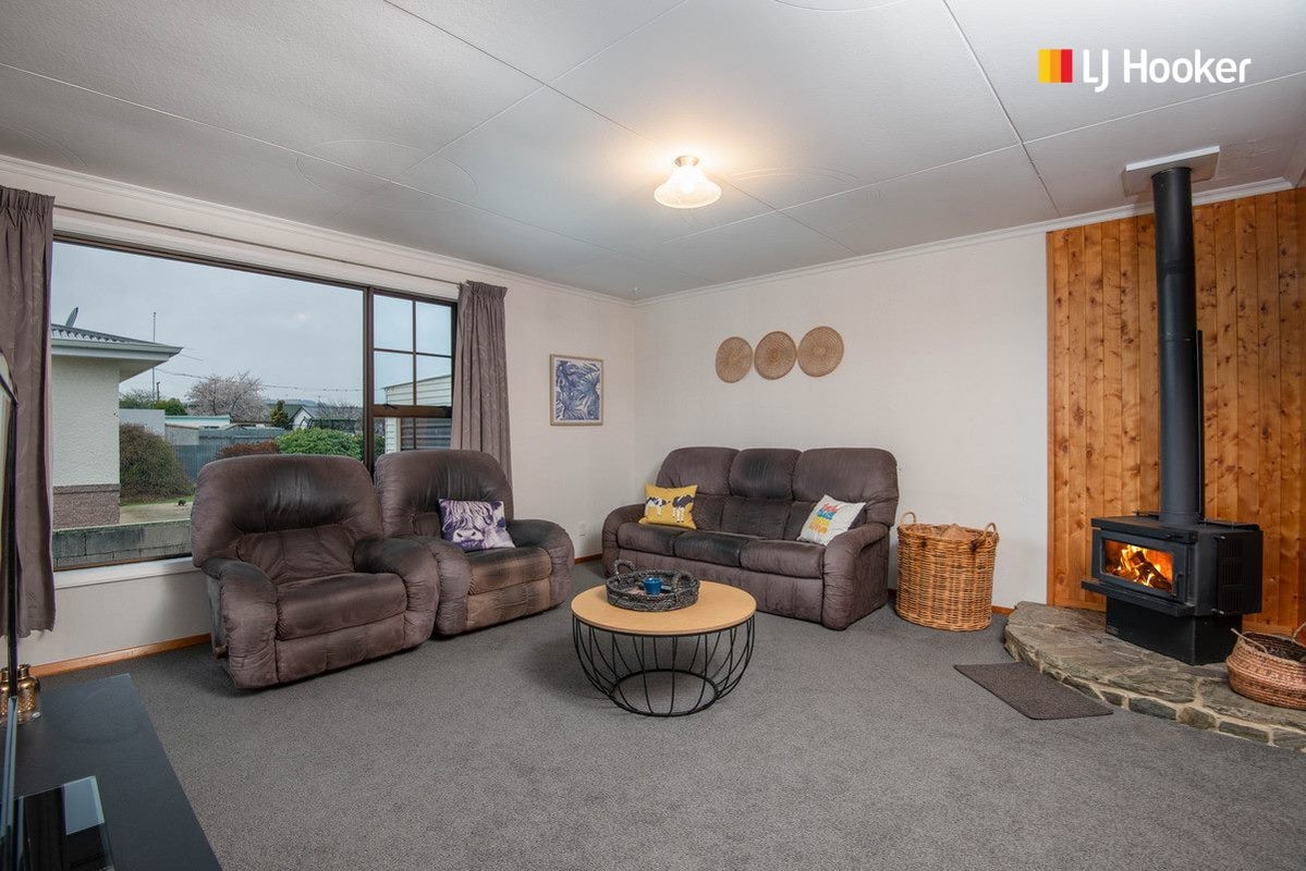 17 Goodall Street, Caversham, Dunedin - Carousel 2