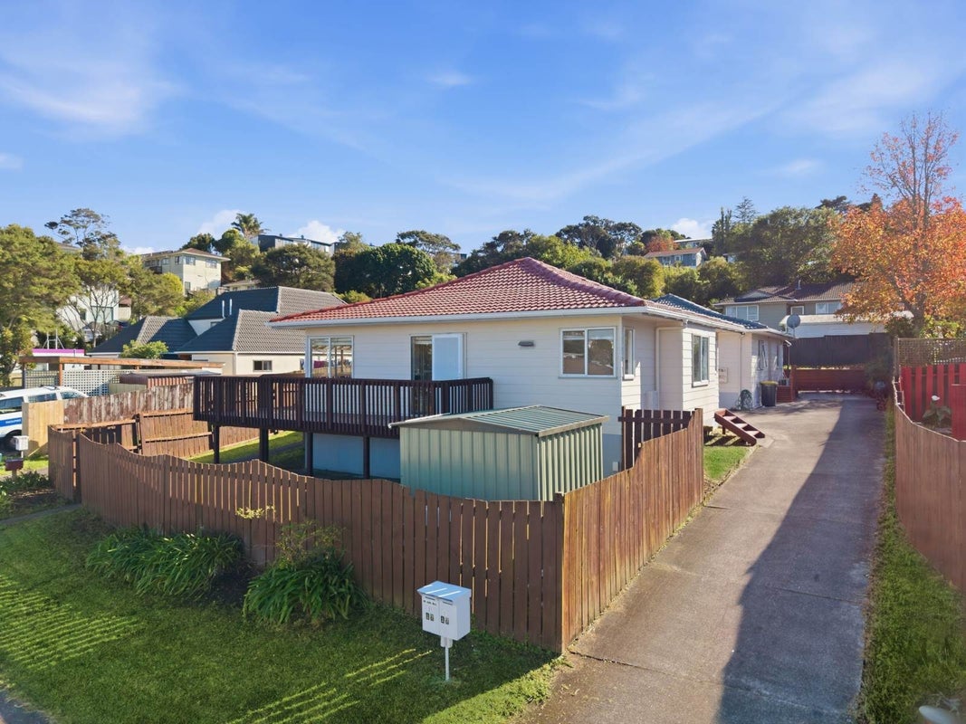 1/17 Lambrown Drive, Totara Vale, Auckland - Carousel 2