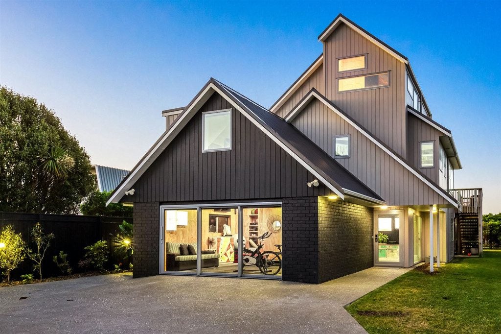 249 Manly Street, Paraparaumu Beach, Paraparaumu - Carousel 2