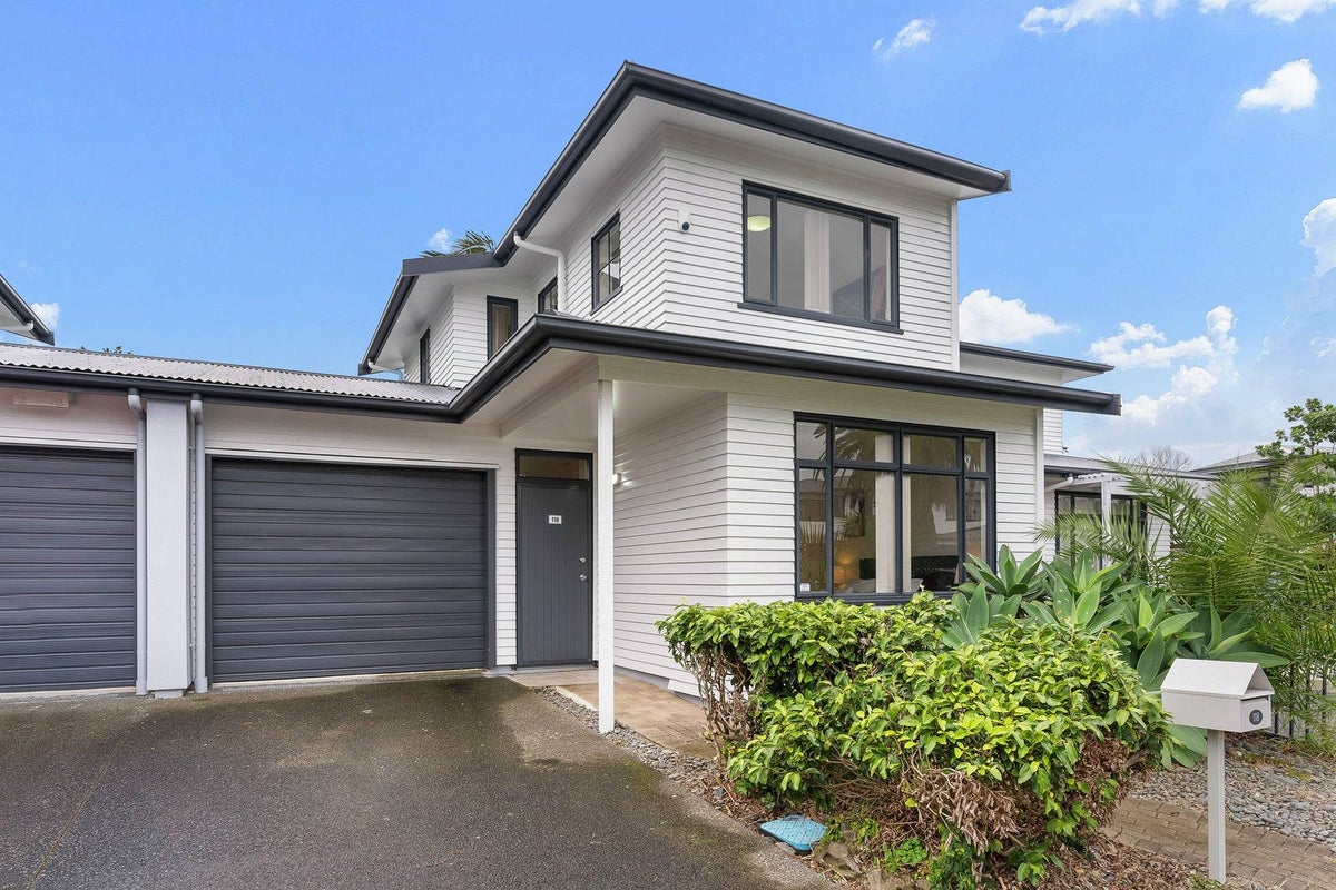 118/2 Armoy Drive, East Tamaki, Auckland - Carousel 1