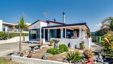 109 North Shore Road, Eskdale, Napier - Carousel 1