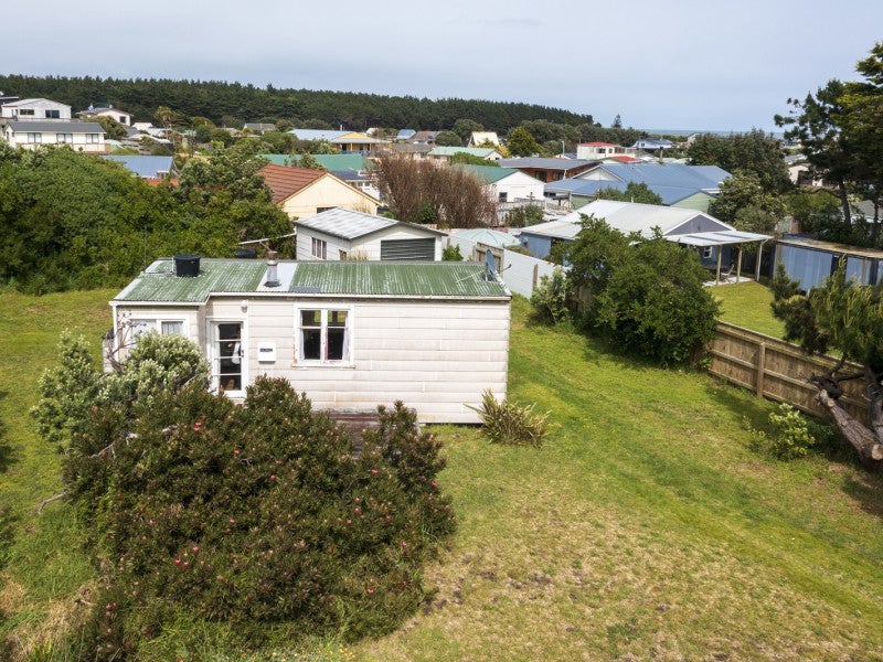 6 Aranui Avenue, Waitarere Beach, Levin - Carousel 24