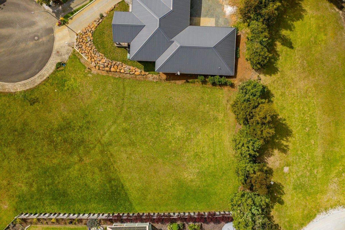 11 Frangipani Street, Cable Bay, Cable Bay - Carousel 7